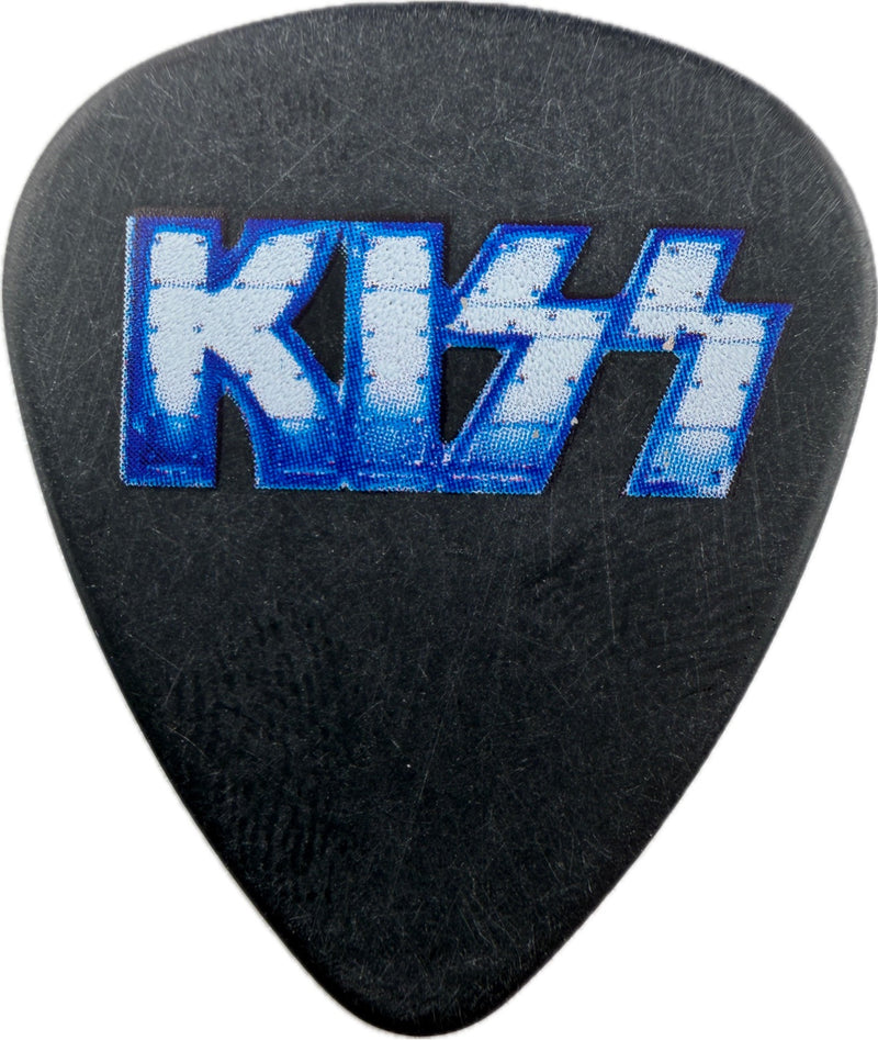 Front of the black KISS The Tour 2012 V.I.P. guitar pick with metallic blue and silver KISS logo Front of the black KISS The Tour 2012 V.I.P. guitar pick with metallic blue and silver KISS logo