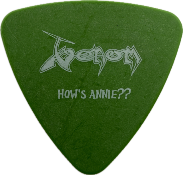 VENOM HOW’S ANNIE?? TRIANGLE TOUR GUITAR PICK reverse